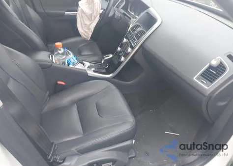 2015 Volvo Xc60 T5/T5 Premier from USA, damaged, VIN YV4612RK3F2734343